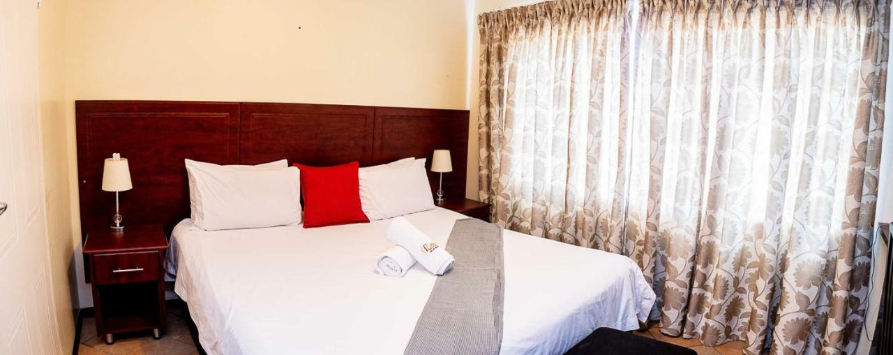 Ilawu Hotel Pietermaritzburg Bagian luar foto