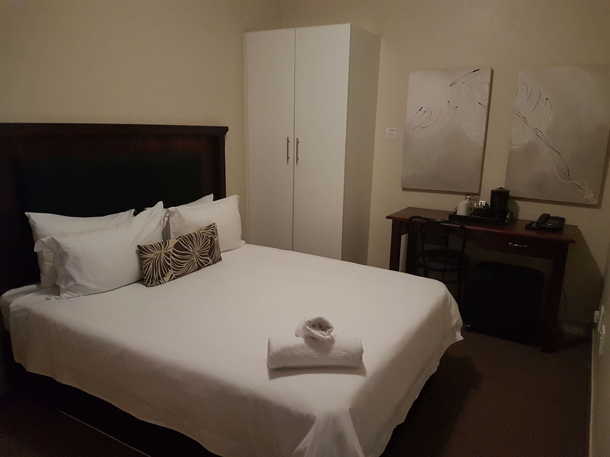 Ilawu Hotel Pietermaritzburg Bagian luar foto
